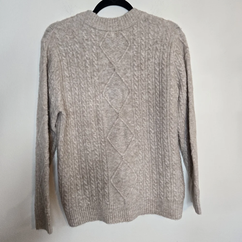 MINNIE ROSE NWT Cream Cable Knit Sweater V-Neck Luxe Soft Quiet Luxury Pullover